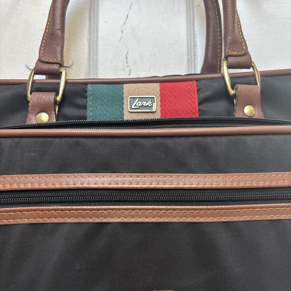 Vintage LARK Luggage  Bag Small Suitcase /Briefcase‎ 90s Black Nylon. 14 X 18